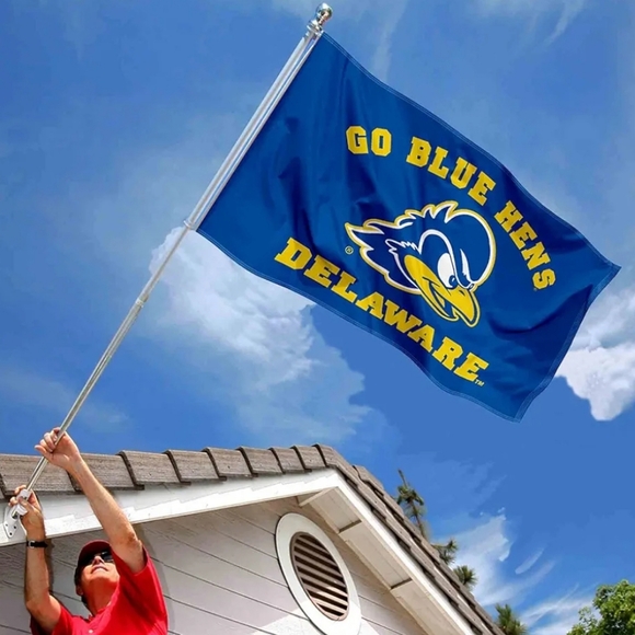 Delaware Blue Hens Flag or Tapestry - Picture 3 of 3